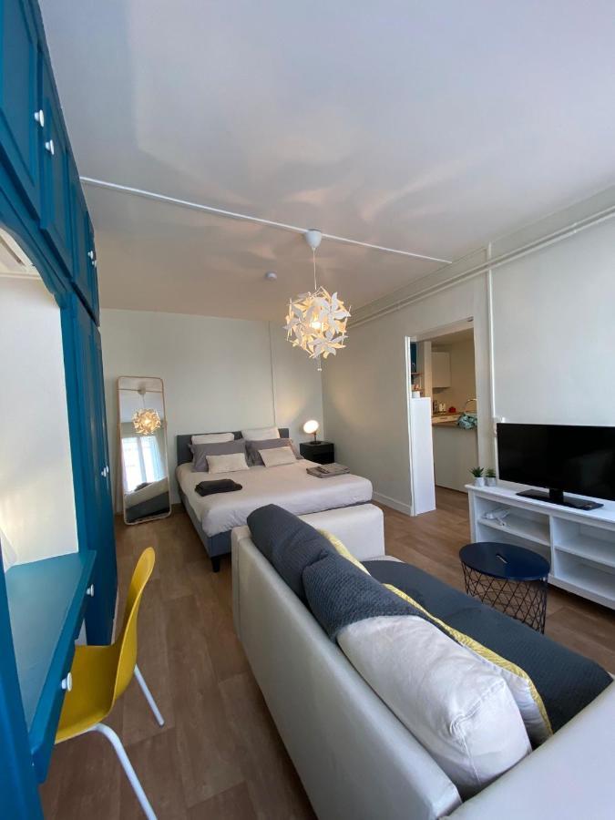 Cosy T1 ! Proche Commerces Et Axes Routiers Шато-Рено Экстерьер фото